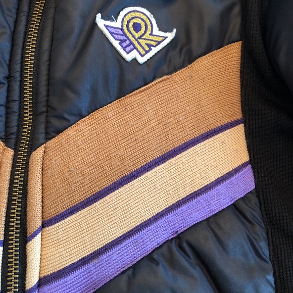 Roots Jacket - Picture 6 of 6